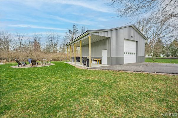 Backyard, Detached Garage, Exterior