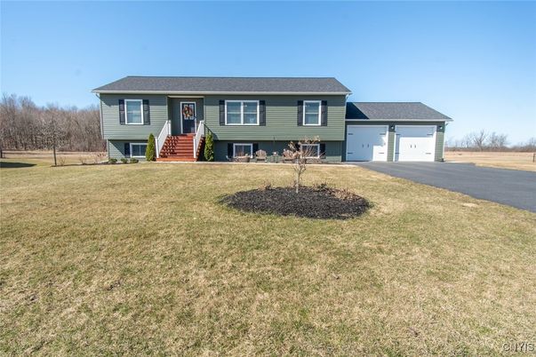 Attached, Backyard, Exterior, Facade, Raised Ranch