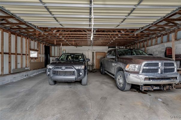 Garage, Interior
