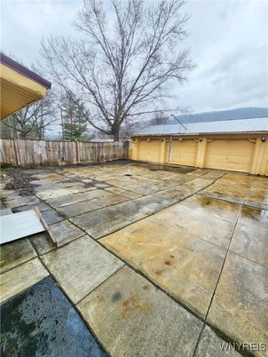 Backyard, Detached Garage, Exterior