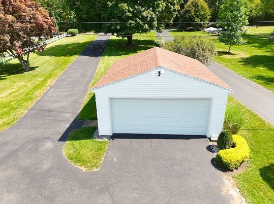 Detached Garage, Exterior