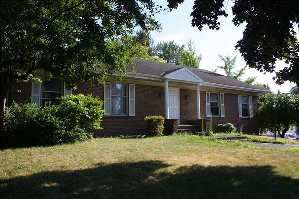 Exterior, Facade, Brick Facade, Cape Cod