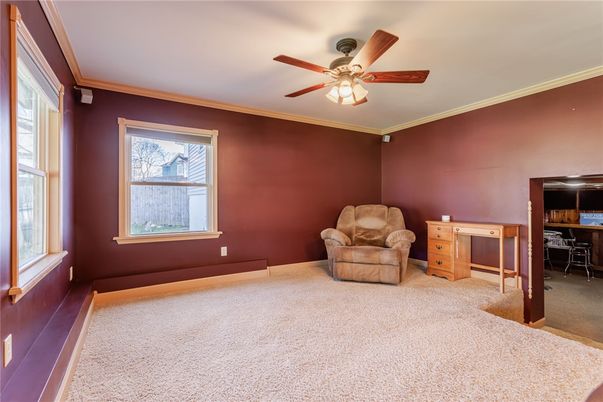 Home Office, Interior