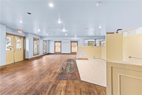Empty room, Interior, Marble, Recessed Lighting, Wood Texture Flooring