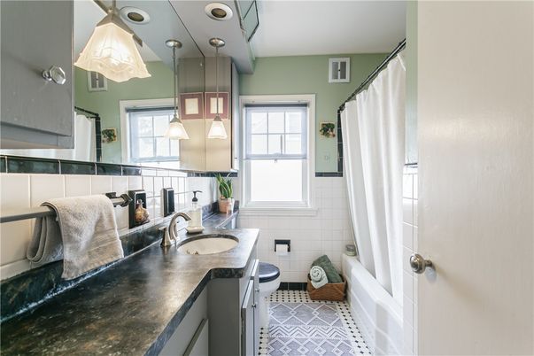 Bathroom, Interior, Pendant Lights