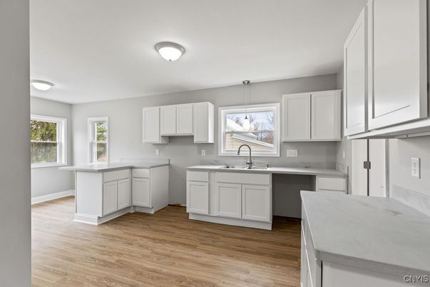 Interior, Kitchen, Pendant Lights, Wood Texture Flooring