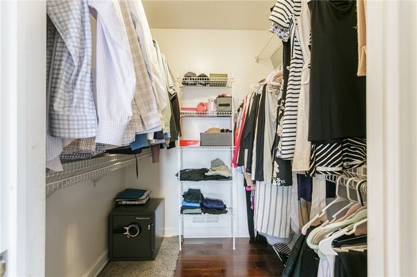 Interior, Walk-in Closets, Wood Texture Flooring