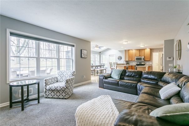 Dining room, Interior, Kitchen, Living room, Stainless Steel Appliances
