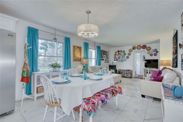Dining room, Interior, Living room, Marble, Pendant Lights
