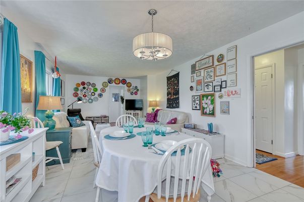 Dining room, Interior, Living room, Marble, Pendant Lights