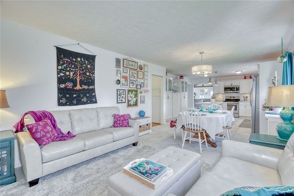 Dining room, Interior, Kitchen, Living room, Pendant Lights, Stainless Steel Appliances