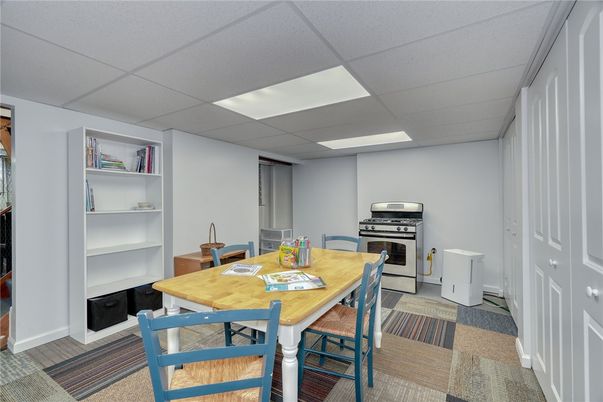 Dining room, Interior, Recessed Lighting, Stainless Steel Appliances