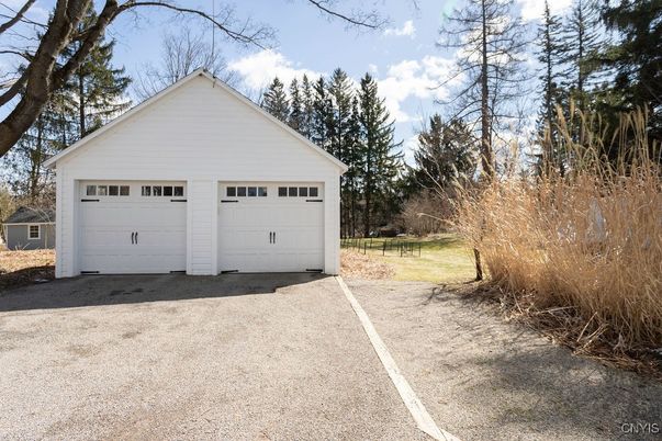 Detached Garage, Exterior