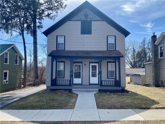 Exterior, Facade, American Craftsman