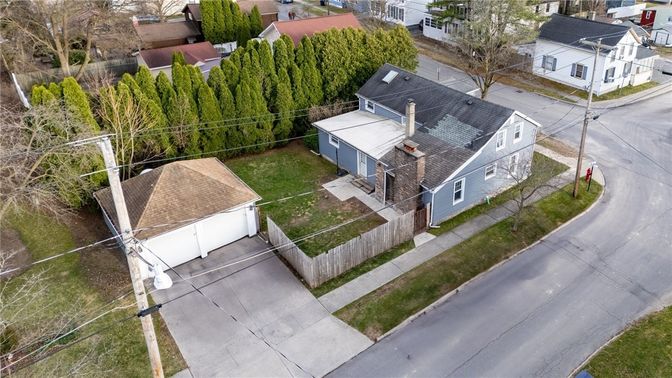 Exterior, Drone