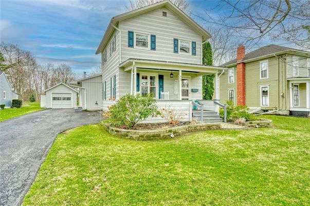 Detached Garage, Exterior, Facade, Queen Anne Victorian