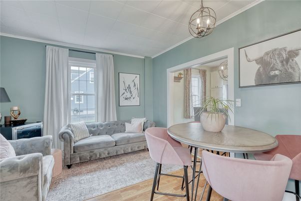 Chandelier, Dining room, Interior, Living room, Wood Texture Flooring