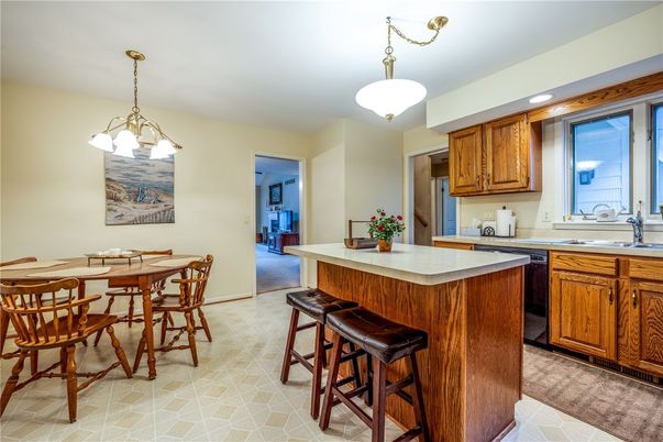Dining room, Interior, Kitchen, Pendant Lights, Recessed Lighting