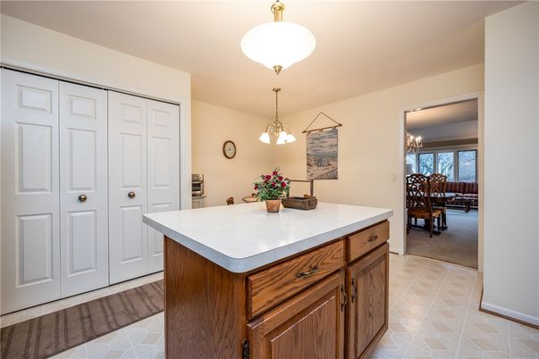 Chandelier, Dining room, Interior, Kitchen, Pendant Lights