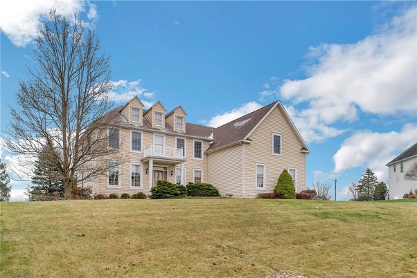 Backyard, Exterior, Facade, Farmhouse