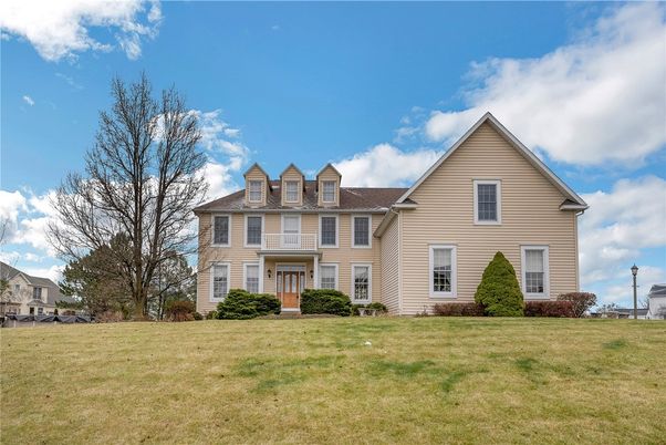 Backyard, Exterior, Facade, Farmhouse