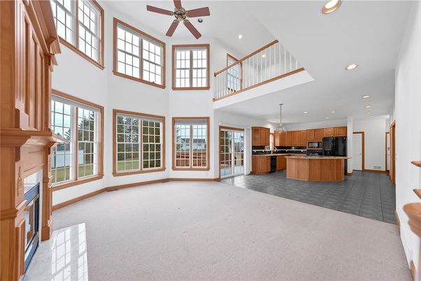 Fireplace, Interior, Kitchen, Recessed Lighting