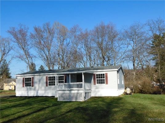 Backyard, Exterior, Facade, Cape Cod