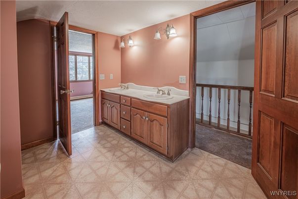 Bathroom, Dual Sink Vanities, Interior