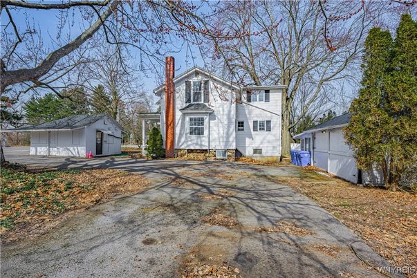 Backyard, Detached Garage, Exterior