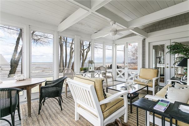 Interior, Living room, Sun Room, Water