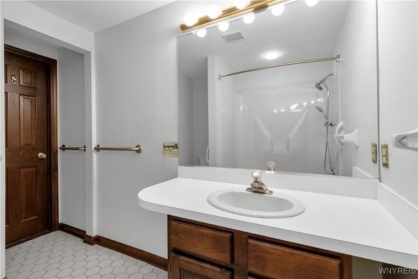 Bathroom, Interior, Recessed Lighting