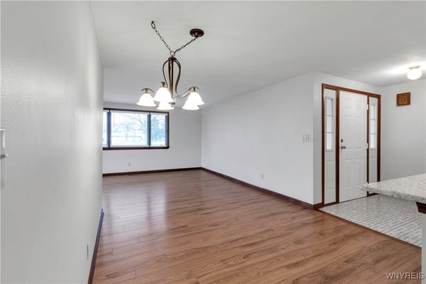 Chandelier, Empty room, Interior, Wood Texture Flooring