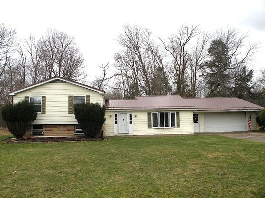 Attached, Backyard, Exterior, Facade, Split Level