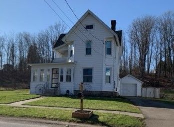 Backyard, Detached Garage, Exterior, Facade, Queen Anne Victorian