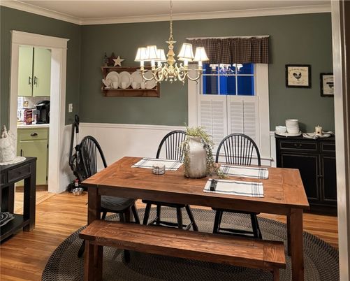 Chandelier, Dining room, Interior, Wood Texture Flooring