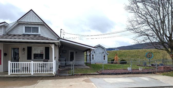 Exterior, Facade, American Craftsman