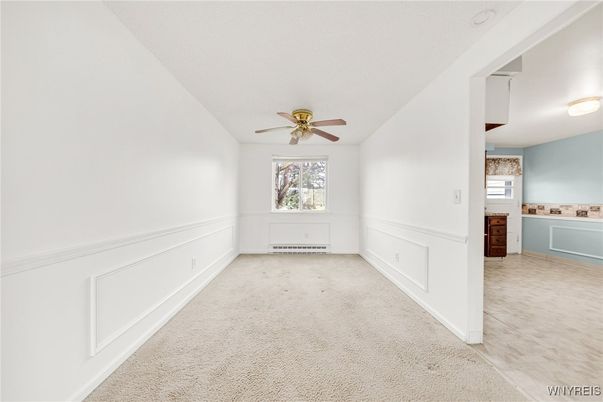 Empty room, Interior