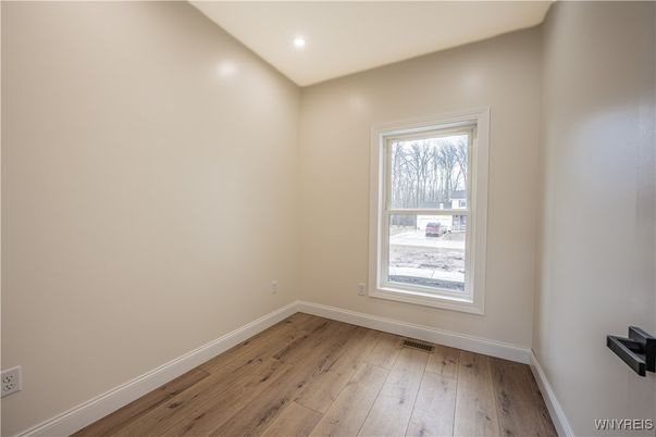 Empty room, Interior, Recessed Lighting, Wood Texture Flooring