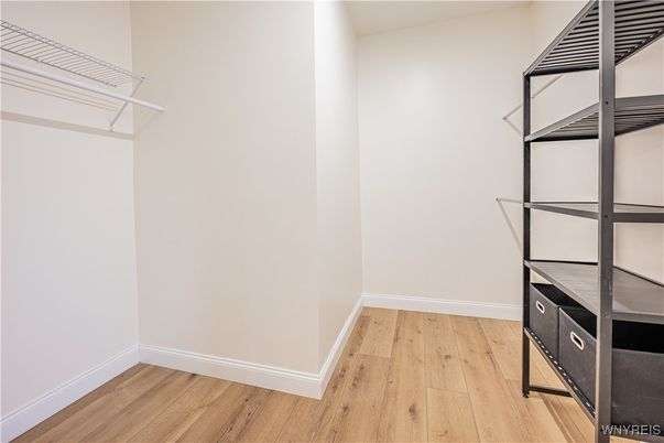 Interior, Walk-in Closets, Wood Texture Flooring