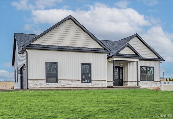 Backyard, Exterior, Facade, Farmhouse