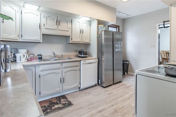 Interior, Kitchen, Stainless Steel Appliances, Wood Texture Flooring