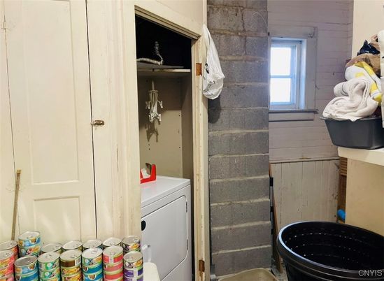 Interior, Stone Walls, Utility Closets, Washer