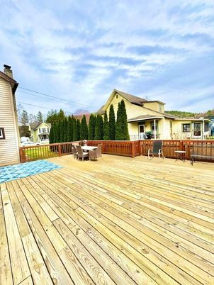 Backyard, Exterior, Wood Texture Flooring