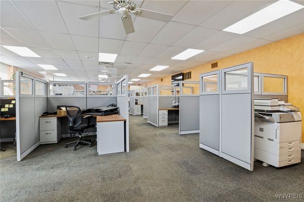 Home Office, Interior