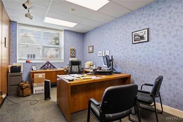 Home Office, Interior