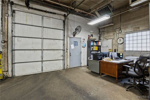 Garage, Home Office, Interior