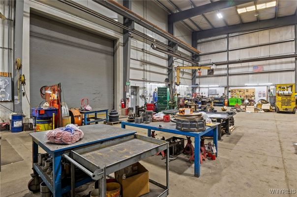 Garage, Interior