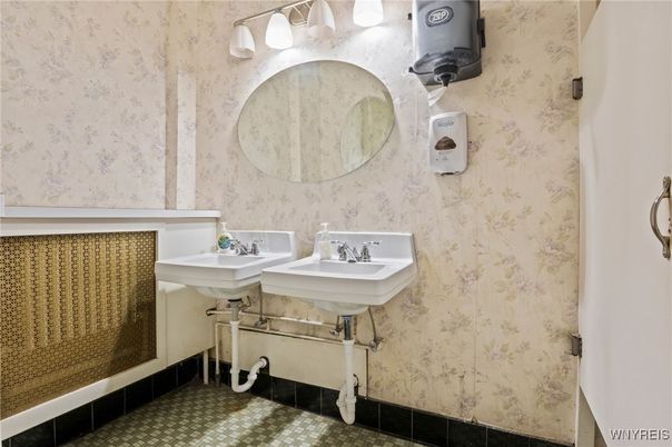 Bathroom, Interior