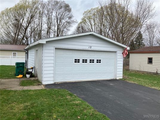 Detached Garage, Exterior
