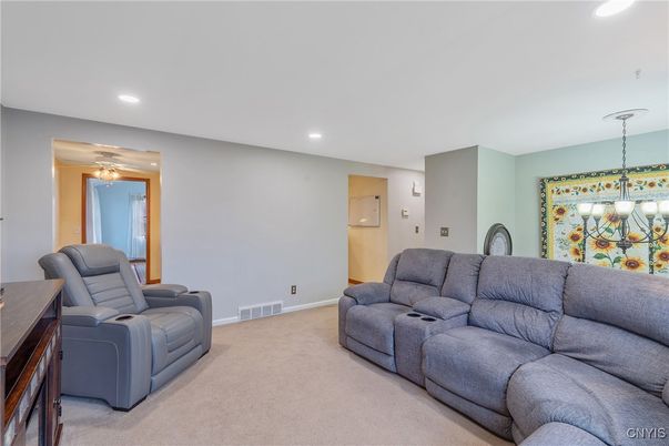 Interior, Living room, Pendant Lights, Recessed Lighting